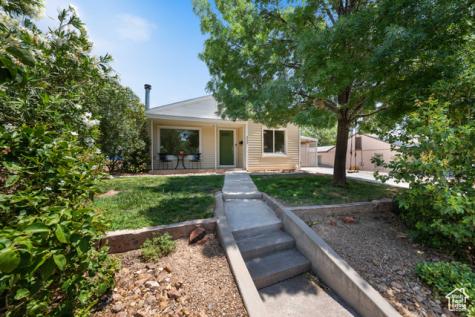 433 S 100 E St. George UT 84770