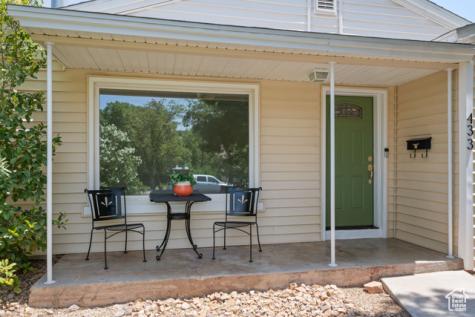 433 S 100 E St. George UT 84770