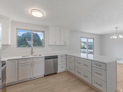 1384 E Sudbury Avenue Sandy UT 84093