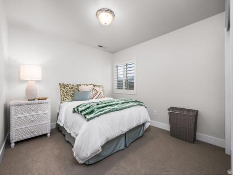 322 E 2530 N Lehi UT 84043