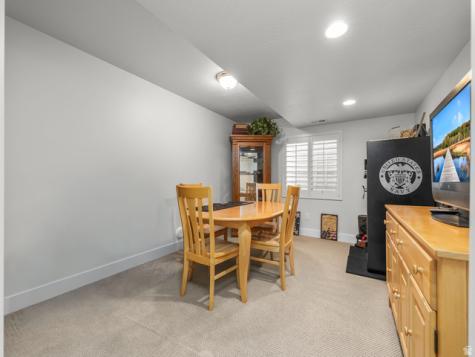 322 E 2530 N Lehi UT 84043