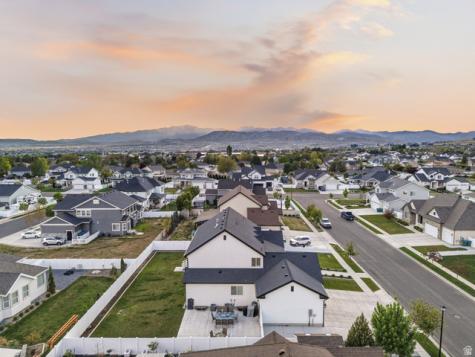 322 E 2530 N Lehi UT 84043