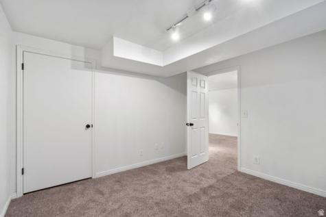 172 E 1864 S Orem UT 84058