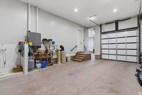 2103 N 3430 W Clinton UT 84015