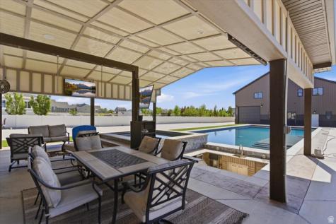 2103 N 3430 W Clinton UT 84015