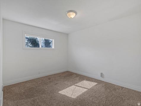 935 N 400 E Bountiful UT 84010