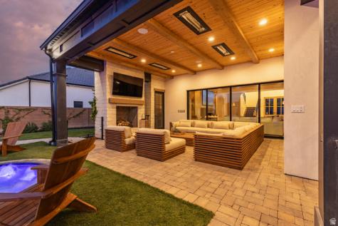 2133 E 3670 S St. George UT 84790