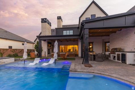 2133 E 3670 S St. George UT 84790