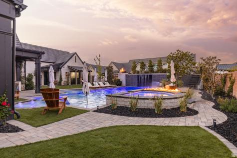 2133 E 3670 S St. George UT 84790