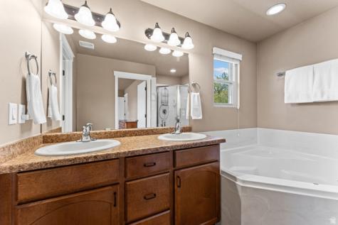 1257 W 2850 S Syracuse UT 84075