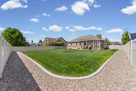 1257 W 2850 S Syracuse UT 84075