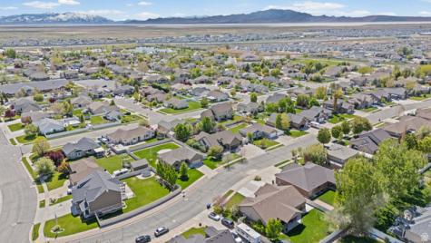 1257 W 2850 S Syracuse UT 84075
