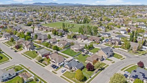 1257 W 2850 S Syracuse UT 84075