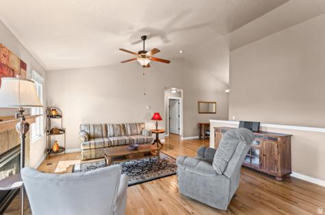 1257 W 2850 S Syracuse UT 84075