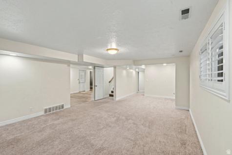 1761 S Davis Boulevard E Bountiful UT 84010