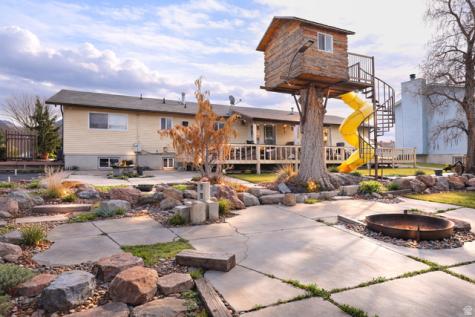 10564 S Weeping Willow Drive E Sandy UT 84070