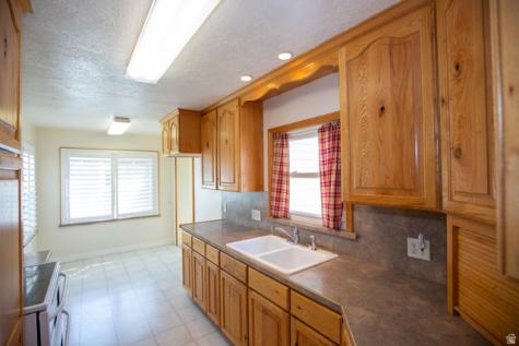 225 N 200 E Tremonton UT 84337