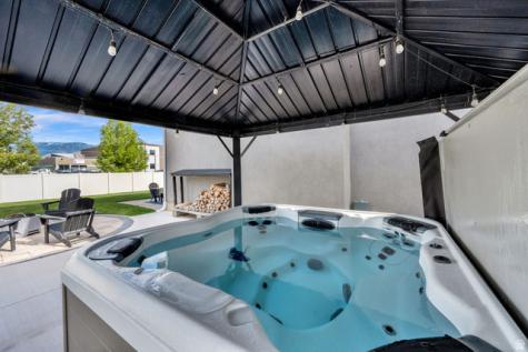 1771 S 1820 W Woods Cross UT 84087