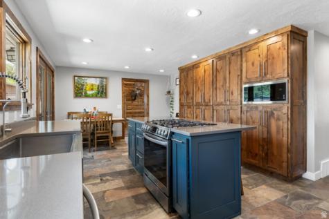 687 E 600 S Payson UT 84651