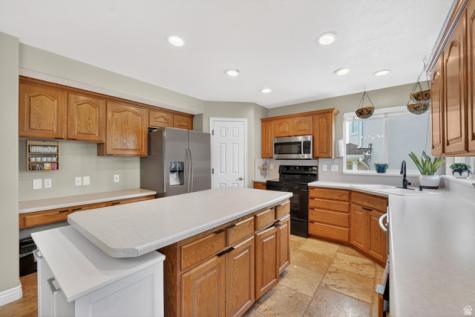 684 E 2900 N North Ogden UT 84414