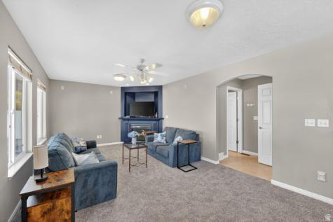 684 E 2900 N North Ogden UT 84414
