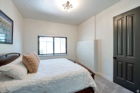 513 E Southfork Drive Draper UT 84020