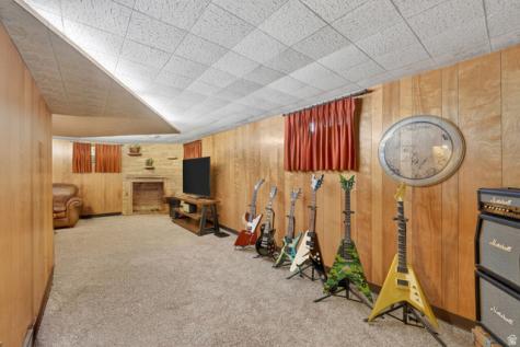 930 S Taylor E Ogden UT 84404