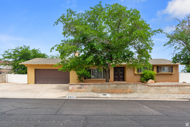 2071 E 575 N St. George UT 84790