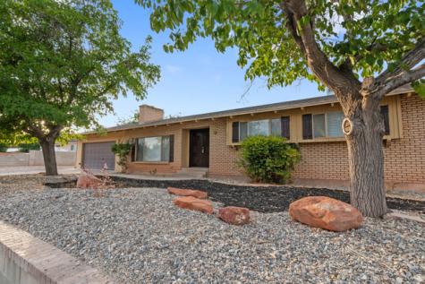2071 E 575 N St. George UT 84790