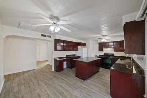 2071 E 575 N St. George UT 84790