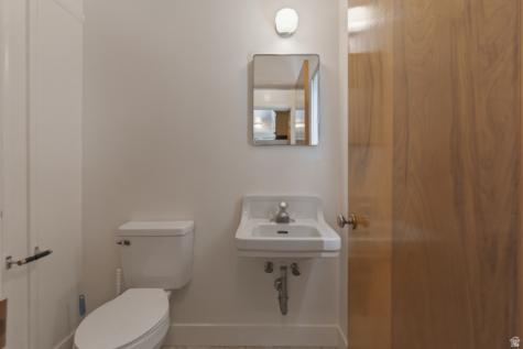1005 S Jackson Avenue E Ogden UT 84404