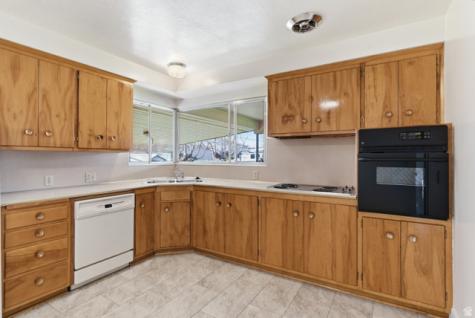 1005 S Jackson Avenue E Ogden UT 84404