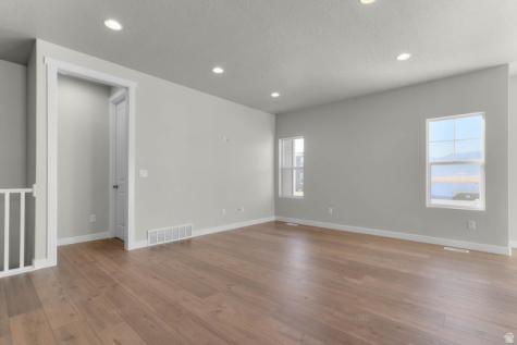 6587 N Bald Eagle Mountain UT 84005
