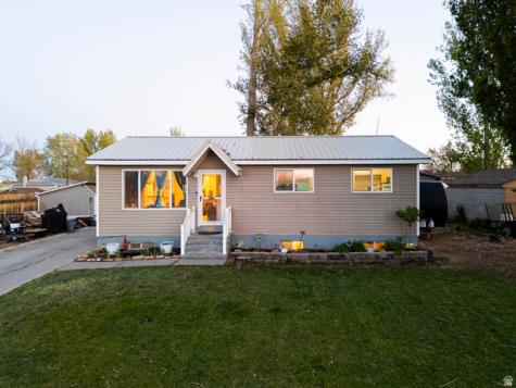 756 E 400 N Roosevelt UT 84066