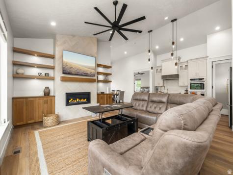 299 N 1070 E Payson UT 84651