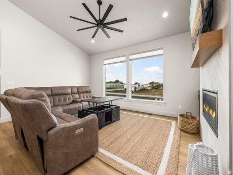299 N 1070 E Payson UT 84651