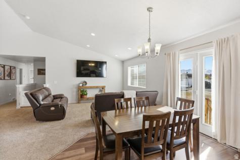 784 Frontier Road E Grantsville UT 84029