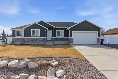 784 Frontier Road E Grantsville UT 84029