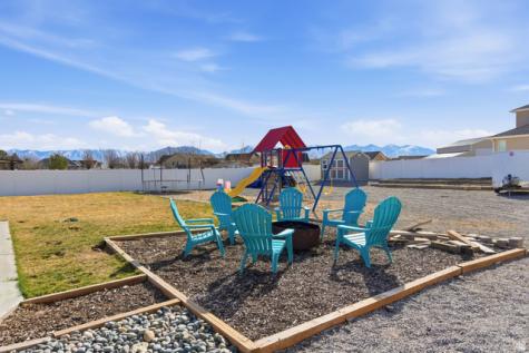 784 Frontier Road E Grantsville UT 84029
