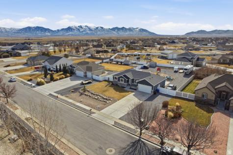 784 Frontier Road E Grantsville UT 84029