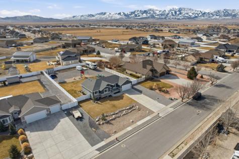 784 Frontier Road E Grantsville UT 84029