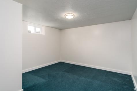 1482 E Waters Lane S Sandy UT 84093