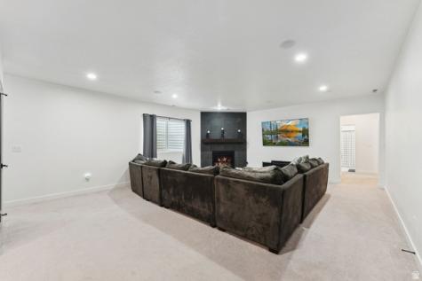 6241 W Arranmore Drive South Jordan UT 84009