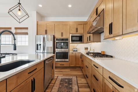 6241 W Arranmore Drive South Jordan UT 84009