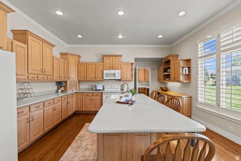 275 S Eagle Way North Salt Lake UT 84054