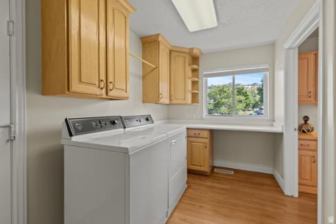 275 S Eagle Way North Salt Lake UT 84054