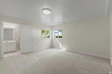 275 S Eagle Way North Salt Lake UT 84054