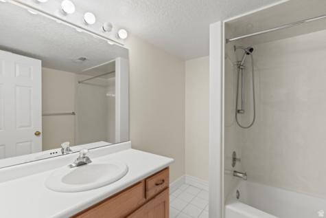 275 S Eagle Way North Salt Lake UT 84054
