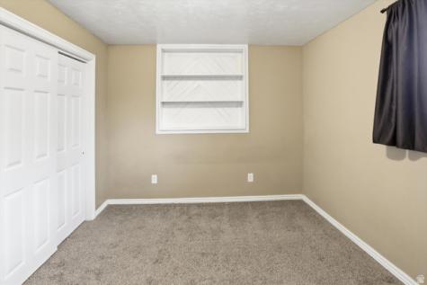 4931 S 2825 W Roy UT 84067