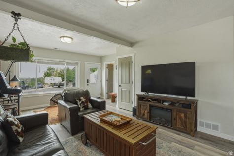 500 N 800 E Springville UT 84663
